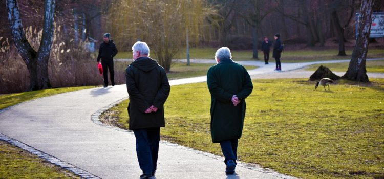 Warum immer wieder Senioren Opfer bei Betrugsmaschen werden